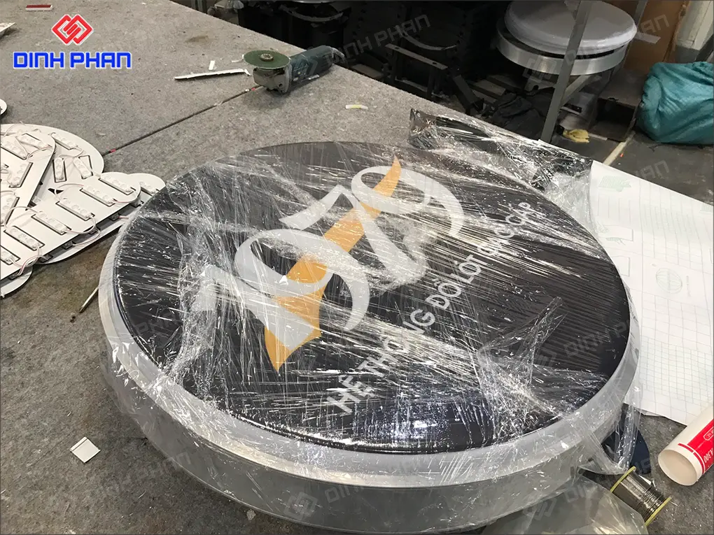 Dịch vụ in UV BMT giá rẻ, chất lượng cao in UV BMT