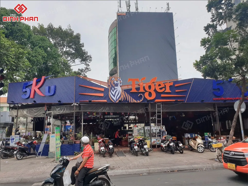 Làm bảng hiệu BMT chuyên nghiệp, uy tín, giá tốt Làm bảng hiệu bmt