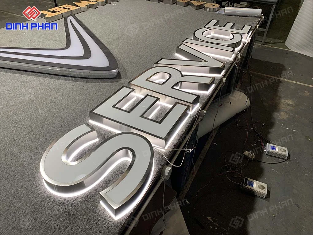 Đơn vị làm bảng hiệu chữ inox BMT giá rẻ, chất lượng Làm bảng hiệu chữ inox bmt