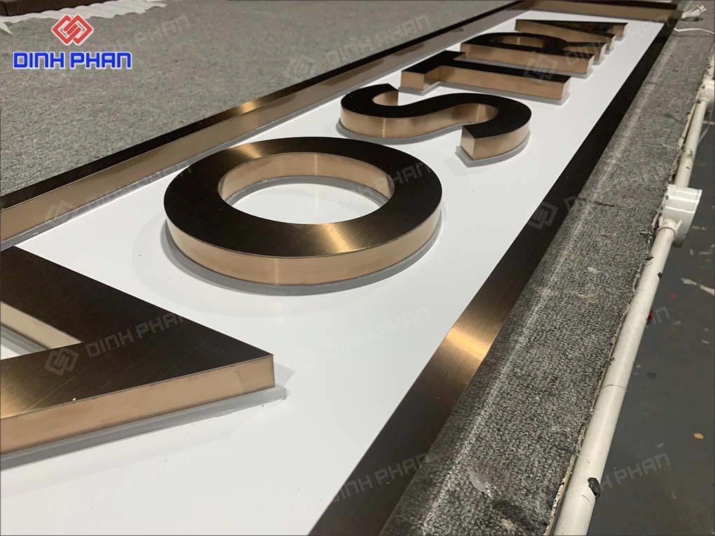 Đơn vị làm bảng hiệu chữ inox BMT giá rẻ, chất lượng Làm bảng hiệu chữ inox bmt
