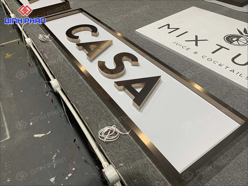 Đơn vị làm bảng hiệu chữ inox BMT giá rẻ, chất lượng Làm bảng hiệu chữ inox bmt