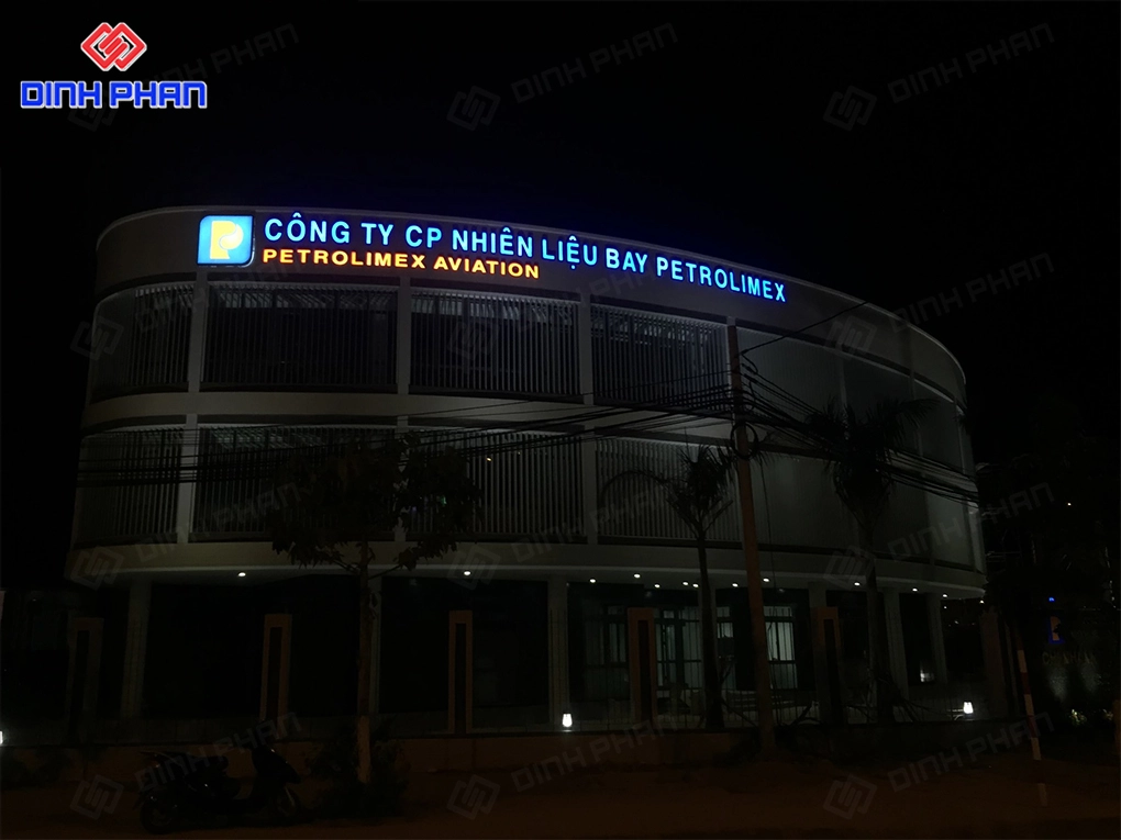 Làm bảng hiệu công ty BMT uy tín, giá tốt Làm bảng hiệu công ty BMT