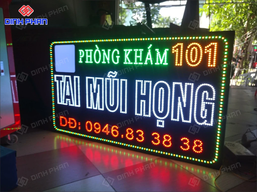 Làm bảng hiệu đèn led BMT giá tốt Làm bảng hiệu đèn led BMT