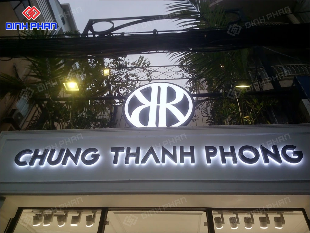 Làm bảng hiệu đèn led BMT giá tốt Làm bảng hiệu đèn led BMT