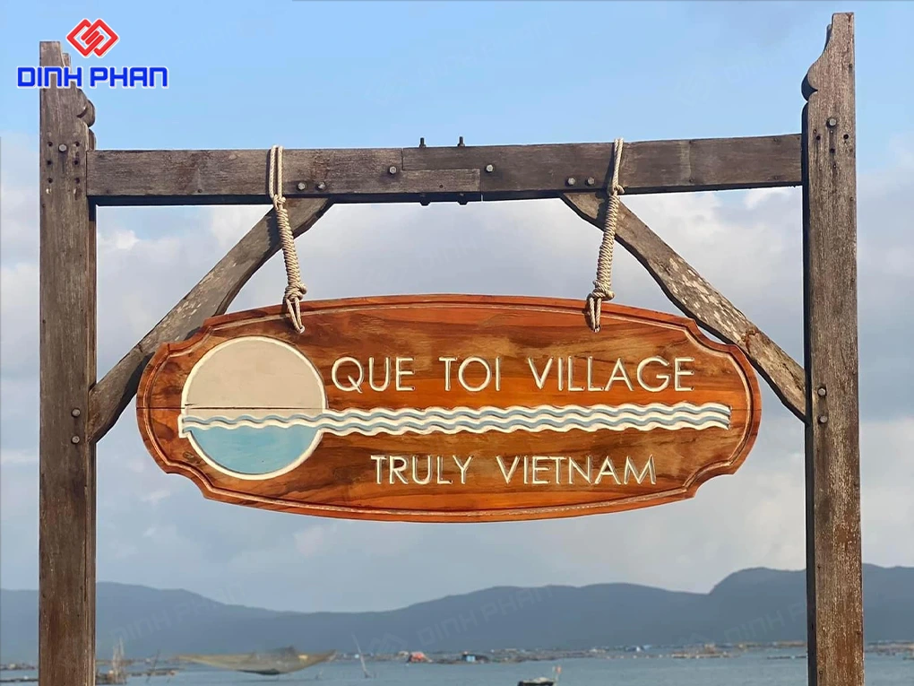 Làm bảng hiệu gỗ BMT theo yêu cầu, giá rẻ & chất lượng Làm bảng hiệu gỗ BMT