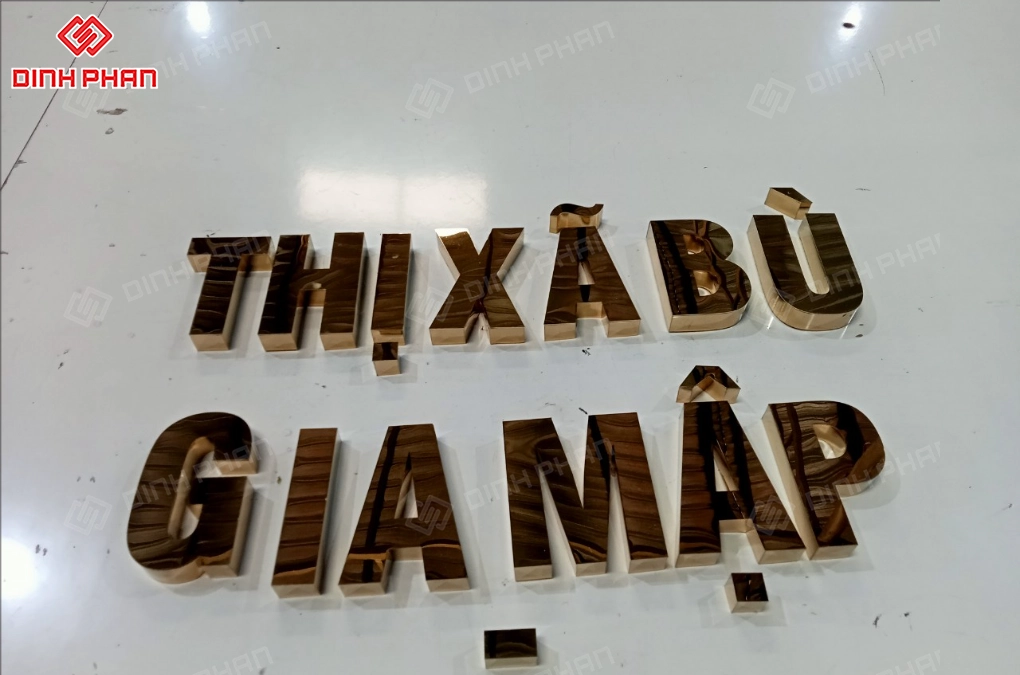 Địa chỉ đặt làm chữ inox BMT giá rẻ - Báo giá làm chữ inox BMT mới nhất Lam-chu-inox-bmt