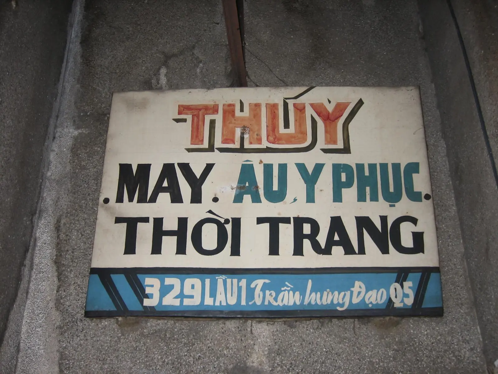 Thi công bảng hiệu BMT uy tín, trọn gói, giá tốt Thi công bảng hiệu BMT