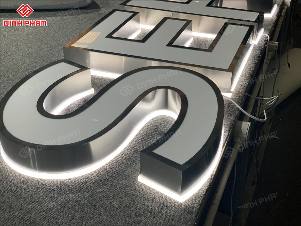 Gia công chữ inox sáng chân đèn led ở BMT Gia công chữ inox sáng chân đèn led ở bmt