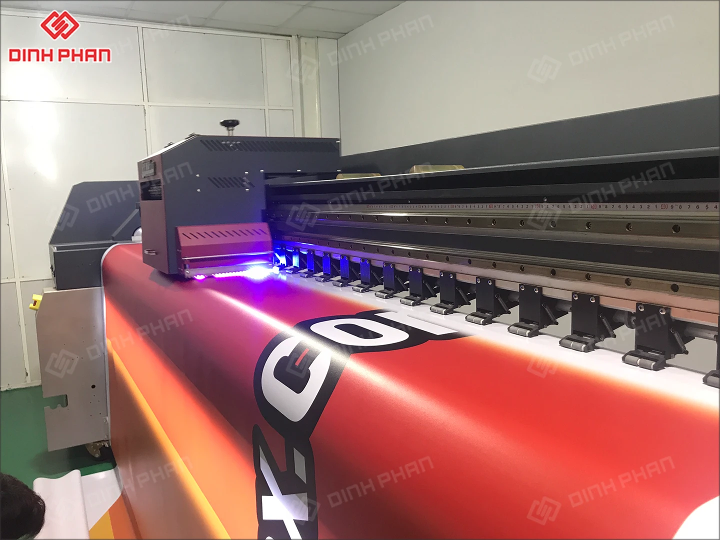 In uv cuộn giá rẻ tại BMT lấy nhanh uy tín, chất lượng In uv cuộn giá rẻ tại bmt