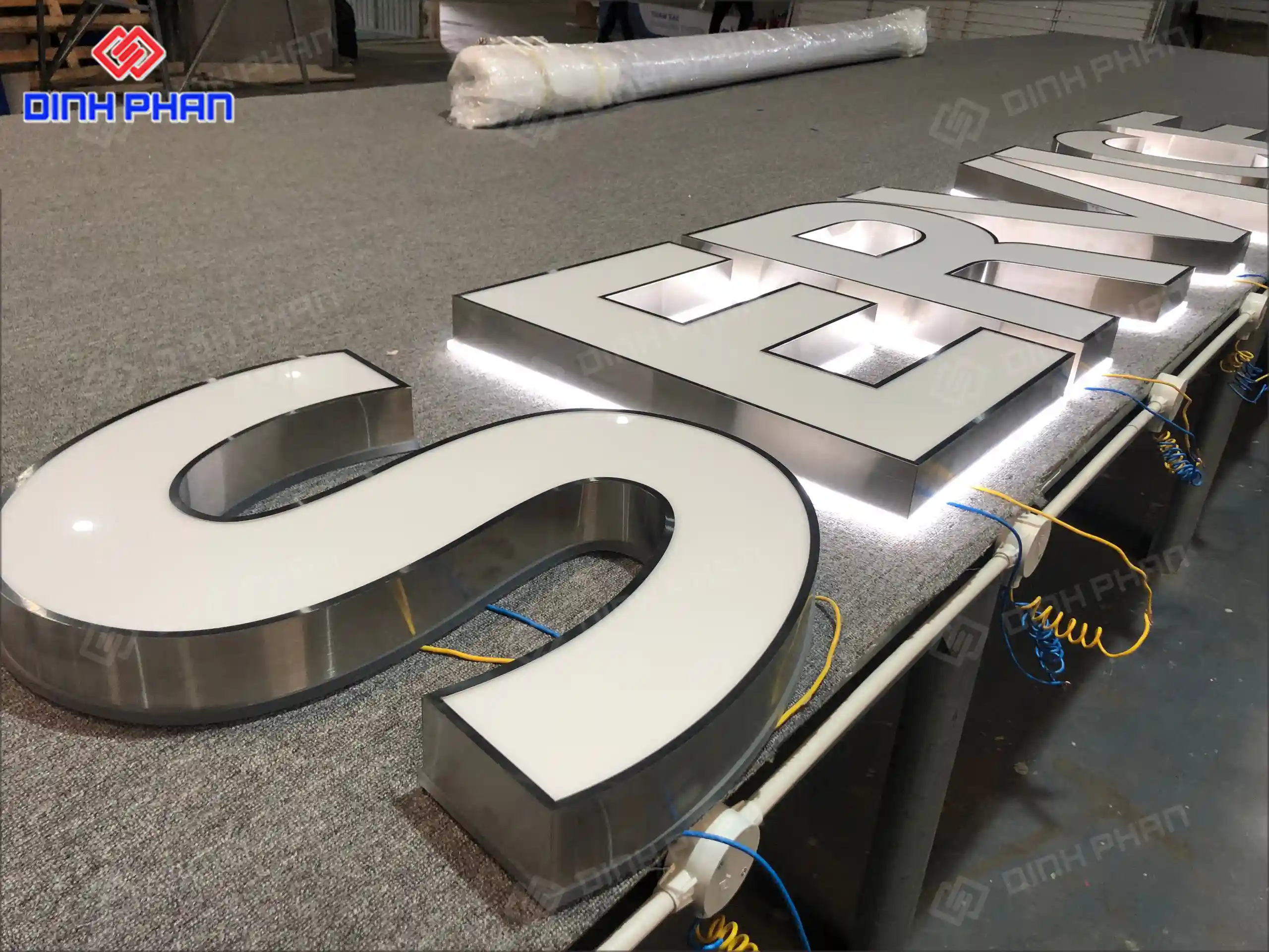 Thi công chữ inox đèn led tại Daklak Thi công chữ inox đèn led tại daklak