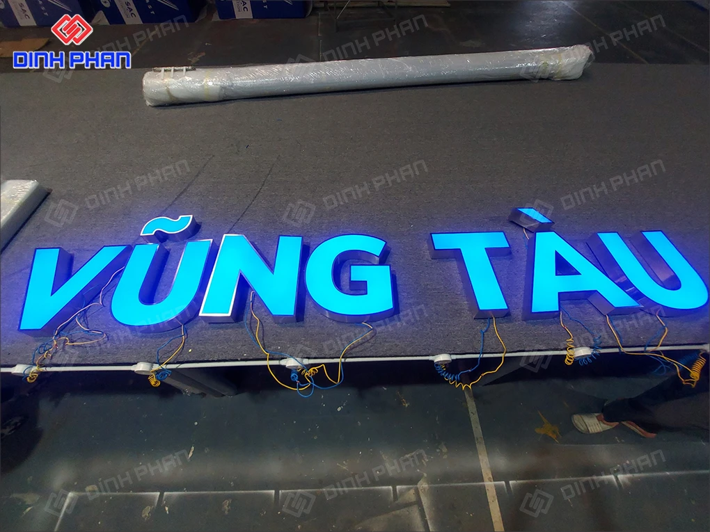 Thi công chữ inox đèn led tại Daklak Thi công chữ inox đèn led tại daklak