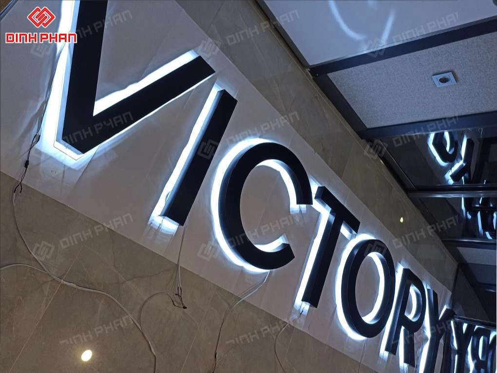 Thi công chữ inox đèn led tại Daklak Thi công chữ inox đèn led tại daklak