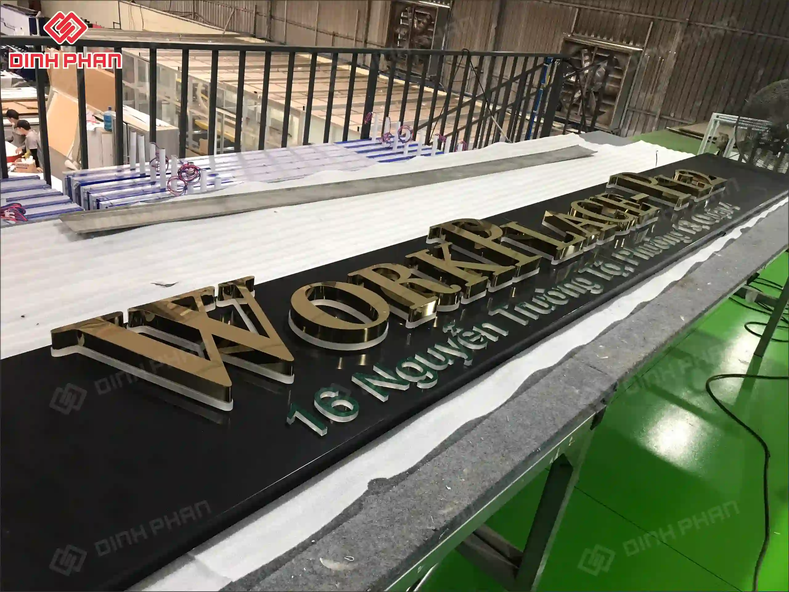 Gia công bảng hiệu bmt