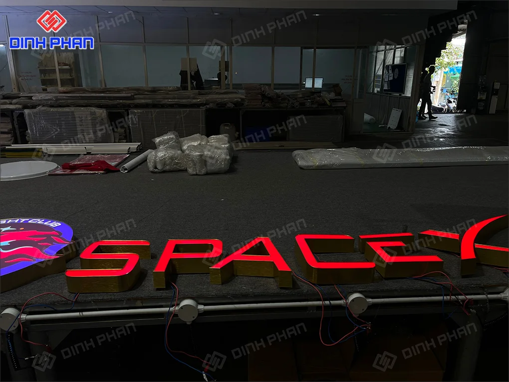 Gia công uốn chữ nhôm bmt