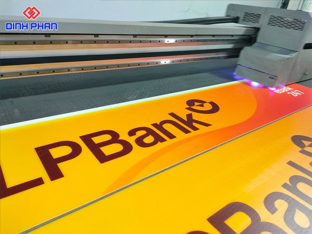 In uv trên mica tại buôn ma thuột