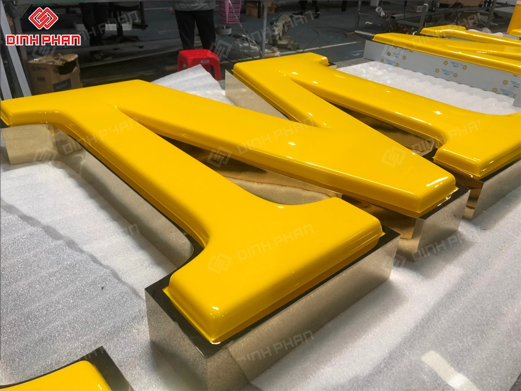 Làm chữ nổi mica đắk lắk