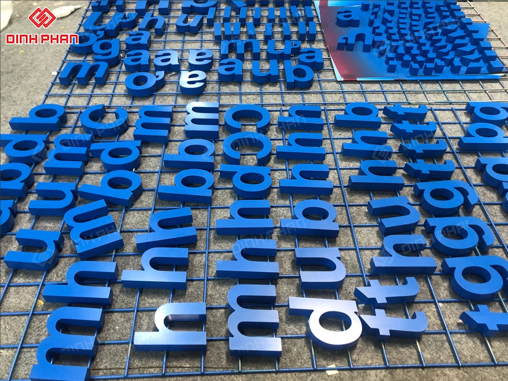 Làm chữ nổi mica đắk lắk