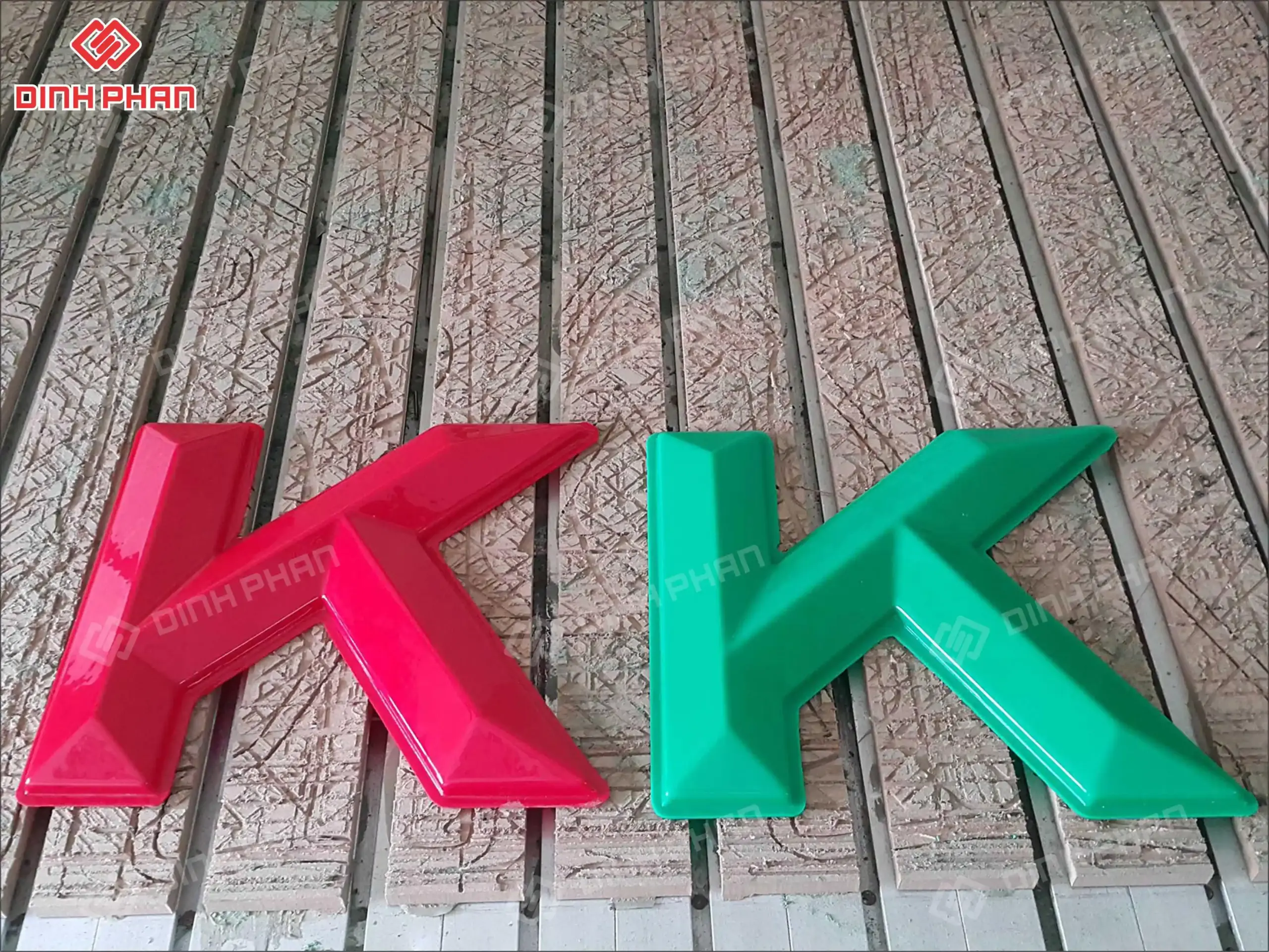 Làm chữ nổi mica đắk lắk