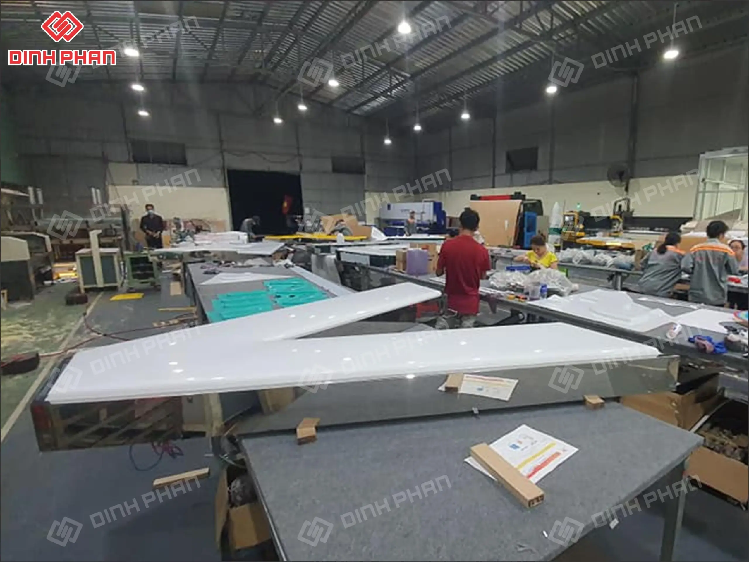 Làm chữ nổi mica đắk lắk