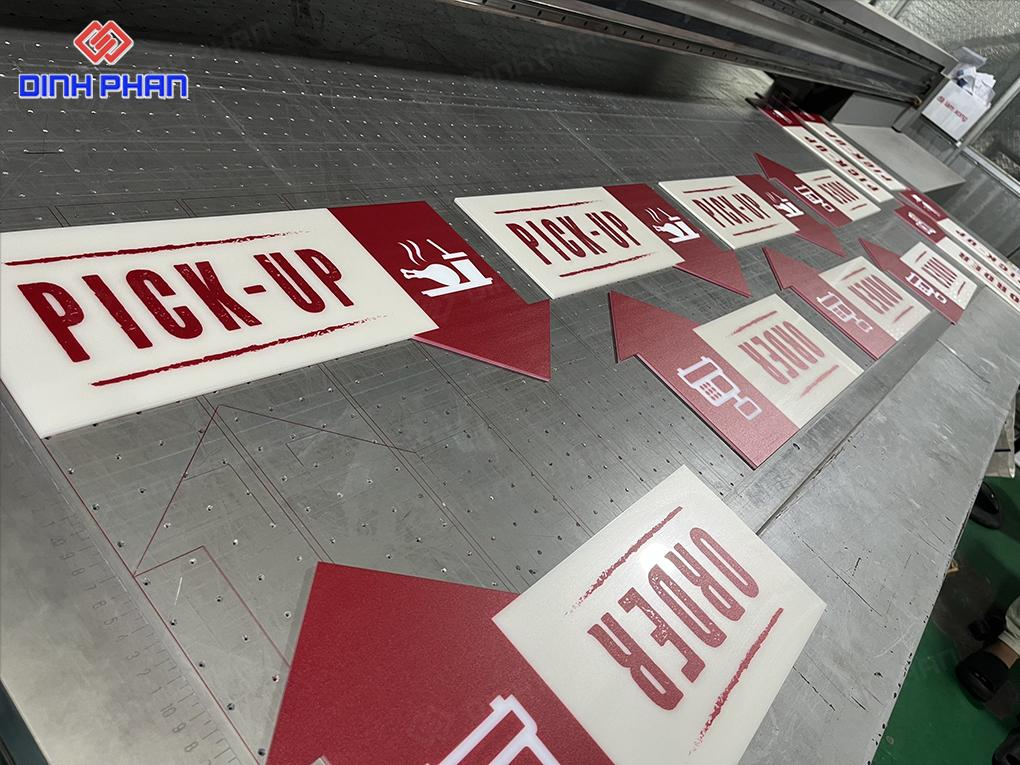 In uv mica bình định