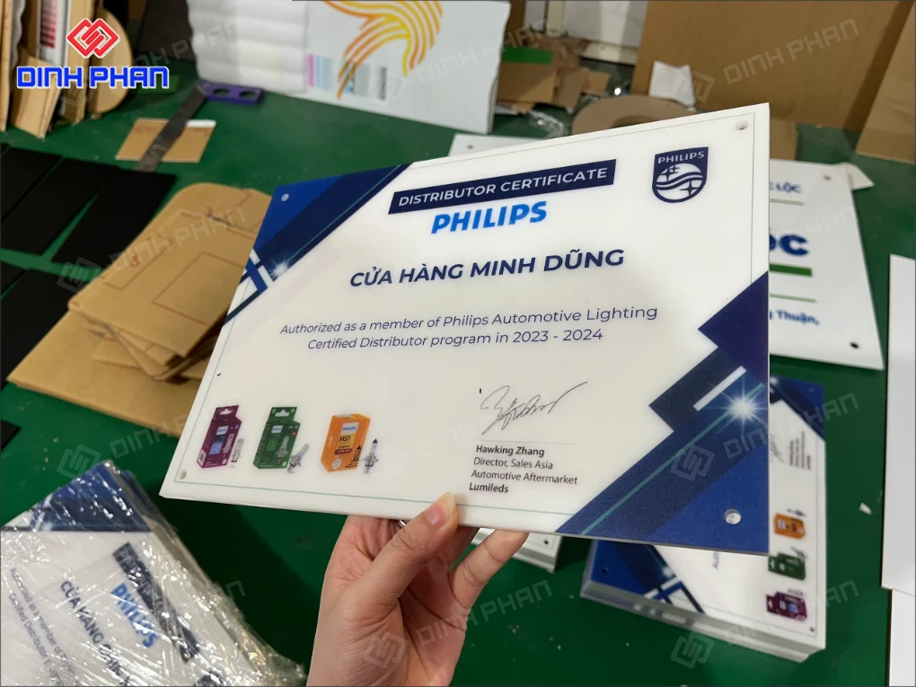 Dịch vụ in UV trên Alu BMT giá rẻ, lấy ngay In uv trên alu bmt