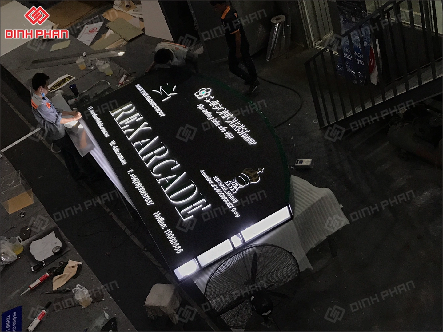 Làm bảng hiệu nha trang