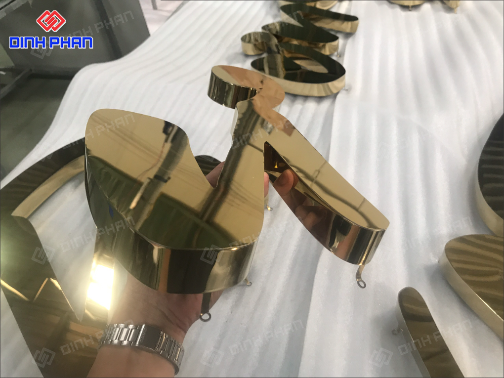 Làm chữ inox Gia Lai giá rẻ, bền, đẹp Làm chữ inox gia lai