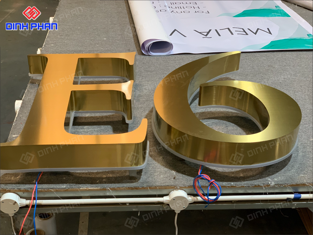 Gia cong chu inox lam dong 36