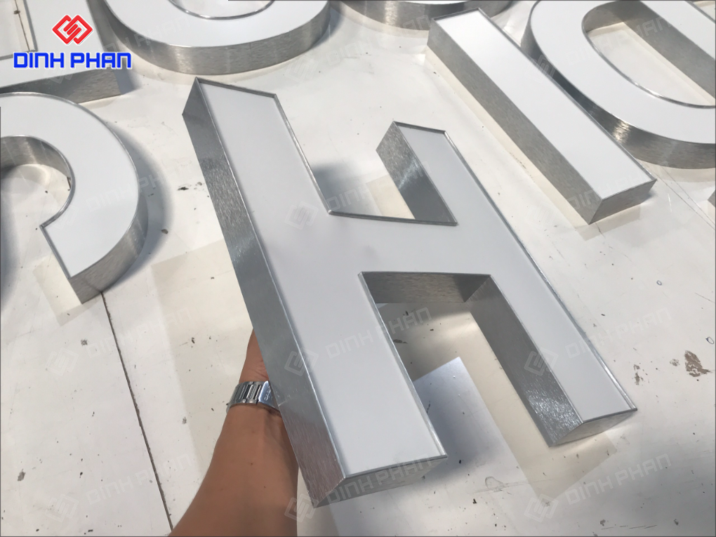 Gia công chữ nhôm đắk nông