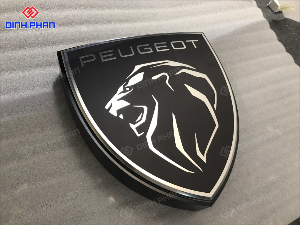 Hộp đèn hút nổi phú yên