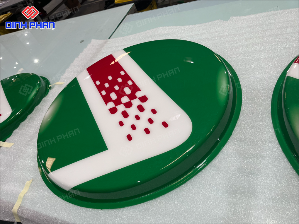 Hộp đèn hút nổi phú yên