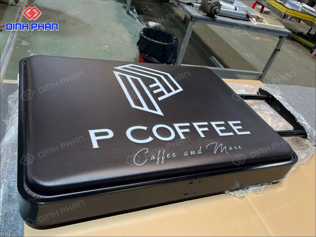 Hộp đèn hút nổi phú yên