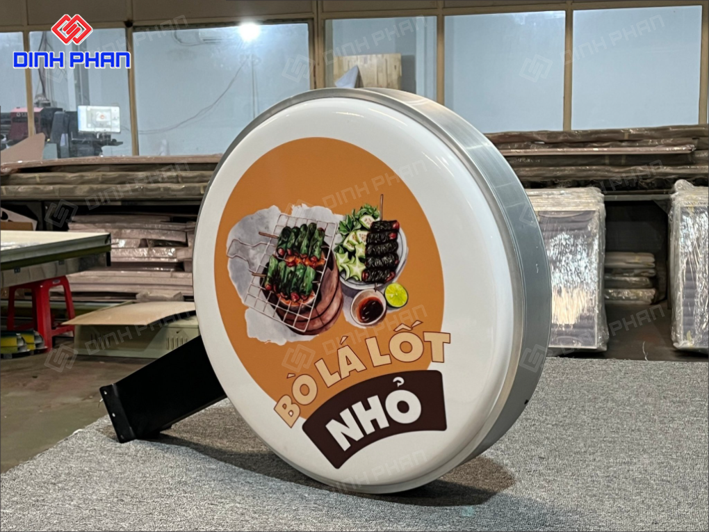 Hộp đèn hút nổi phú yên