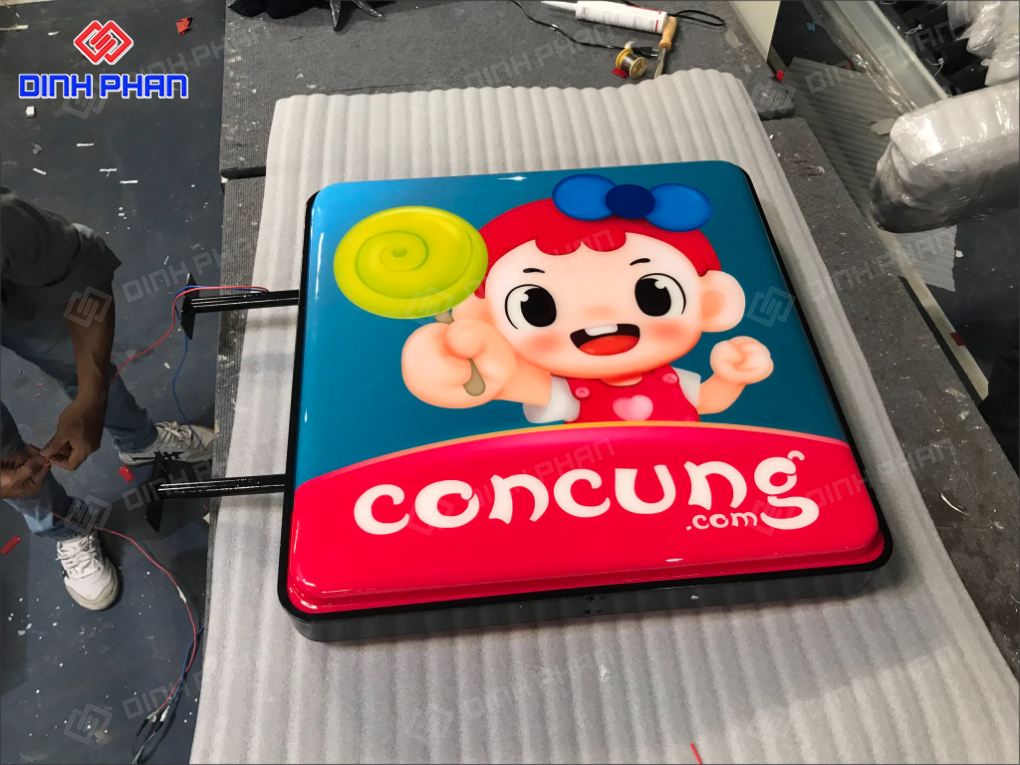 Hộp đèn hút nổi phú yên