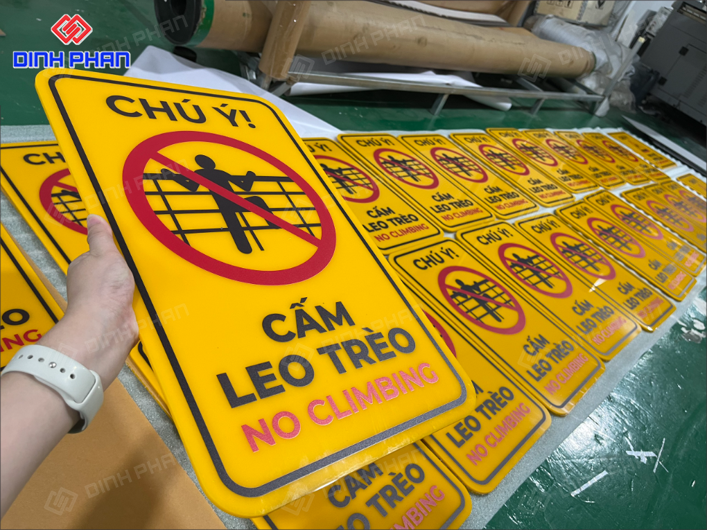 In uv alu lâm đồng