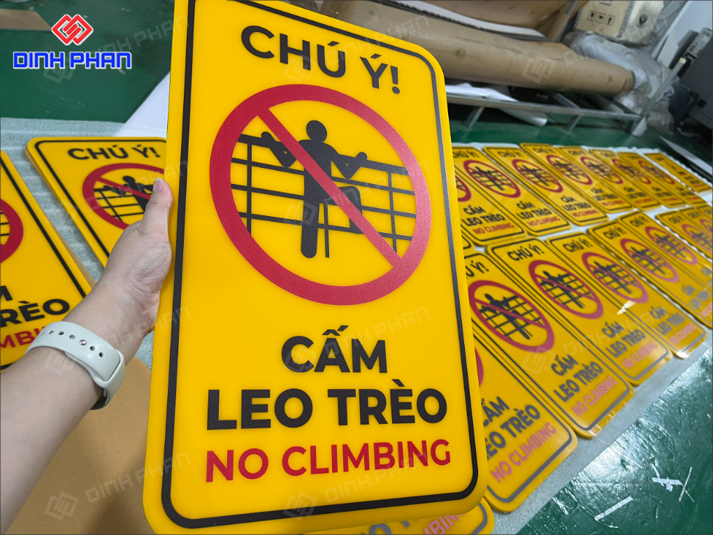 In uv alu lâm đồng