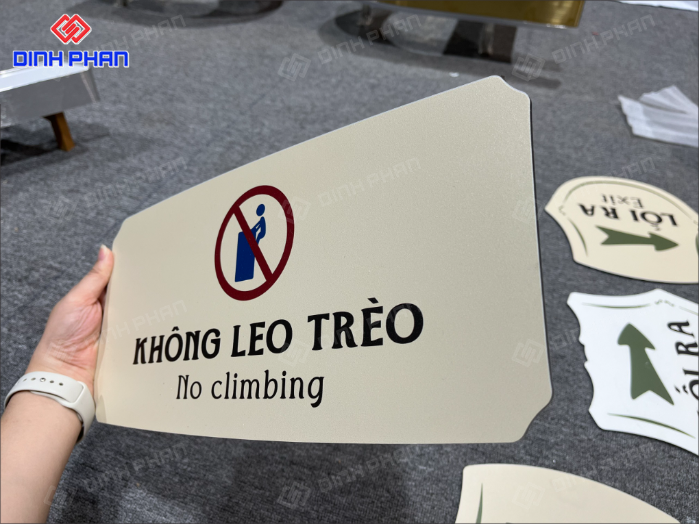 In uv alu lâm đồng