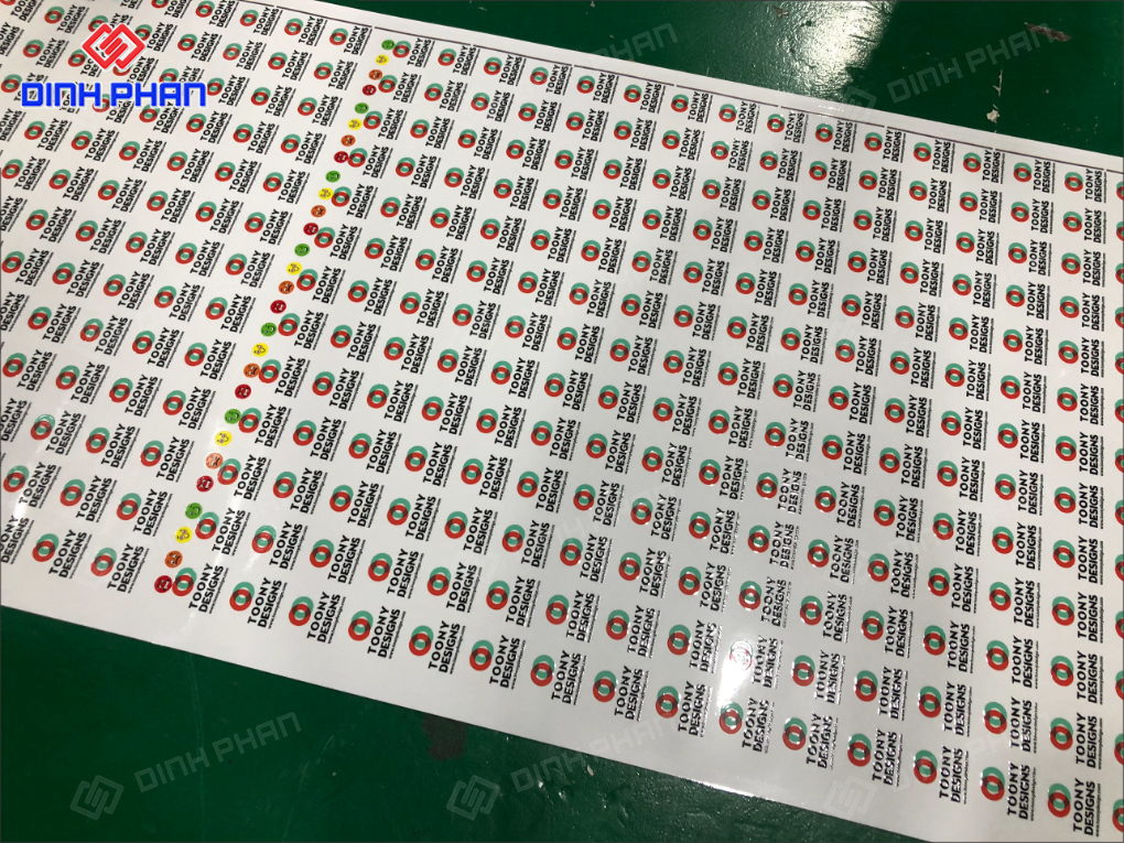 In uv decal lâm đồng