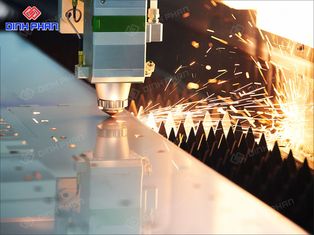 Cắt laser fiber Buôn Ma Thuột chính xác cao, hiện đại Cắt chính xác từng chi tiết nhỏ