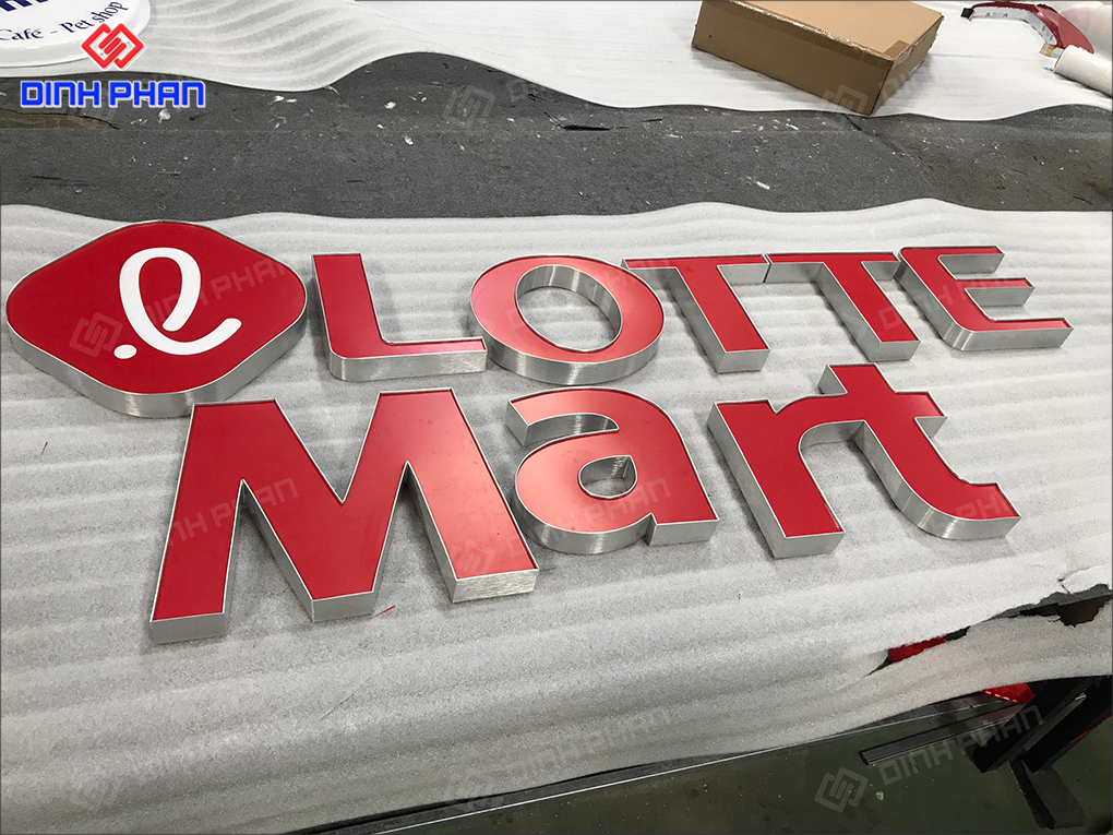 Bảng hiệu cửa hàng