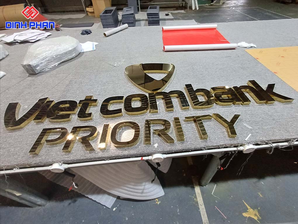 Gia công chữ inox Gia Lai chuyên nghiệp, bền đẹp Bộ chữ inox vàng gương vietcombank