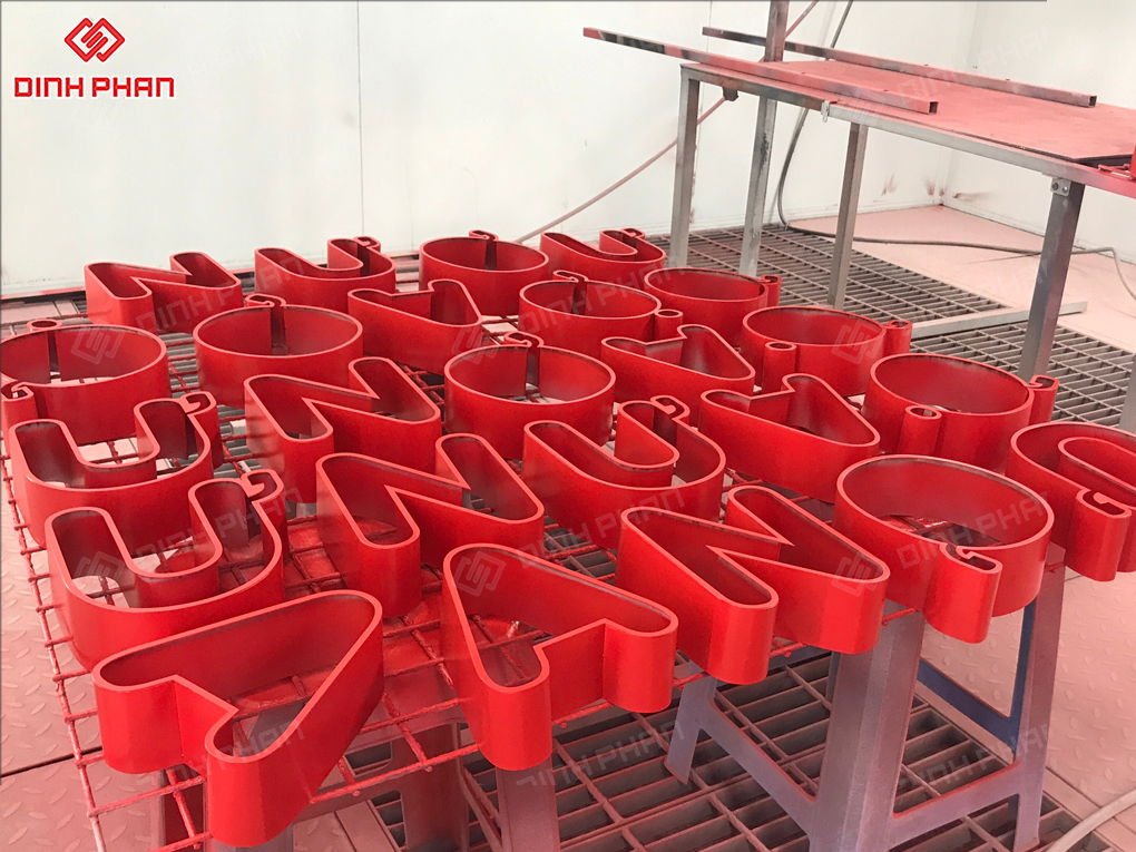 Gia công chữ inox Gia Lai chuyên nghiệp, bền đẹp Sơn hông chữ inox