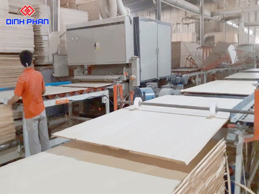 Dịch vụ gia công cắt ván bmt uy tín, chuyên nghiệp